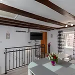 Old Town Charming Nest