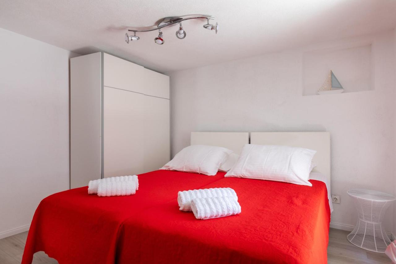 Old Town Charming Nest Apartment